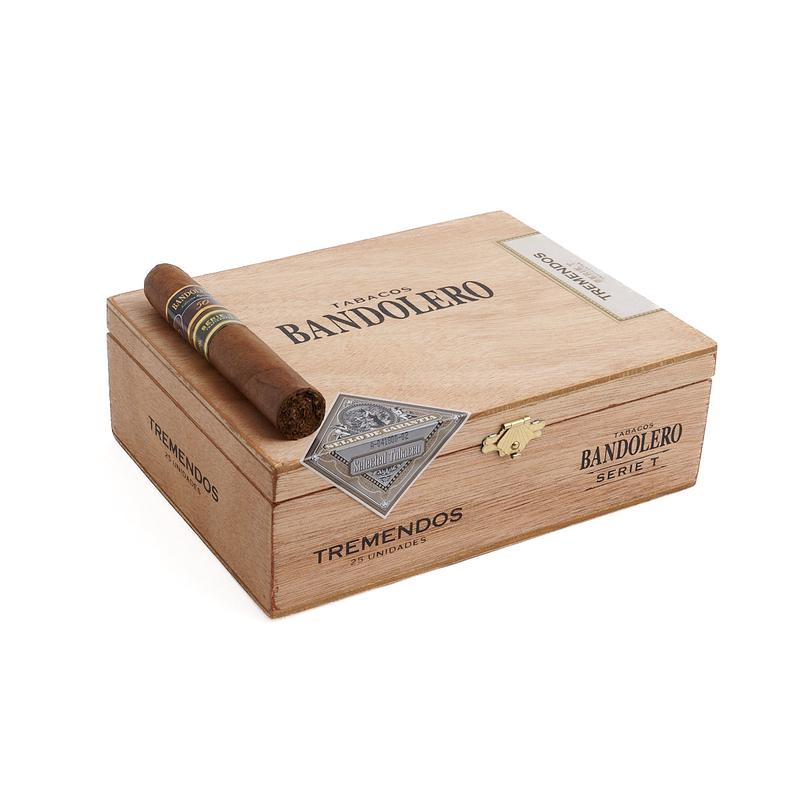 Bandolero Tremendos  Robusto