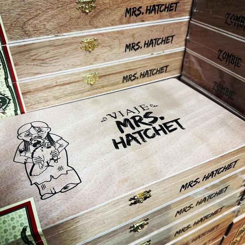 Viaje Zombie Mrs. Hatchet