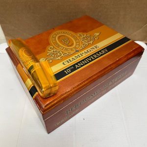 Perdomo 10th Anniversary Champagne Figurado
