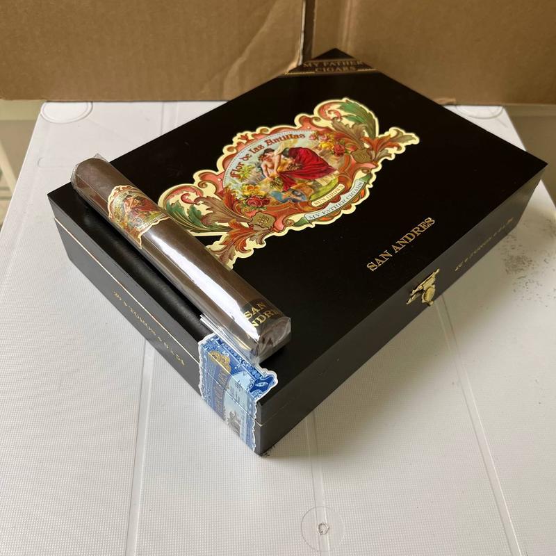 My father Flor de las Antillas San Andres TAA 2025 Toro