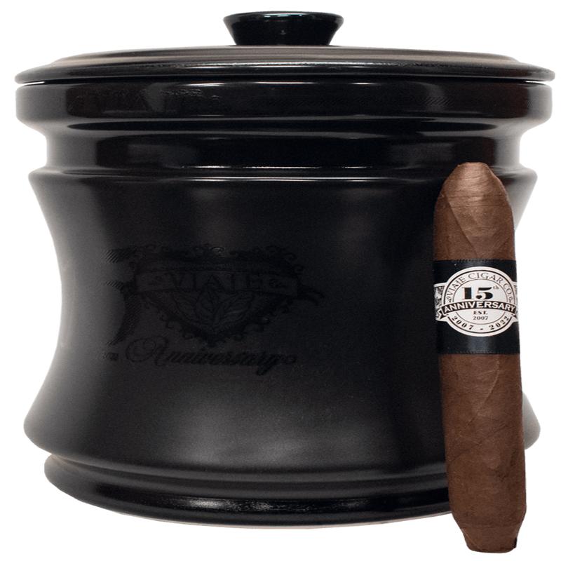 Viaje 15th Anniversary Black Jar