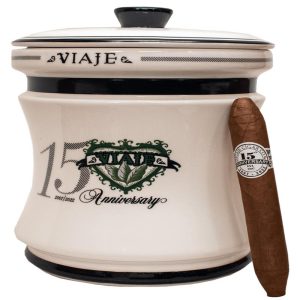 Viaje 15th Anniversary Black Pt. II