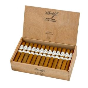 Davidoff Signature Series Petite Corona