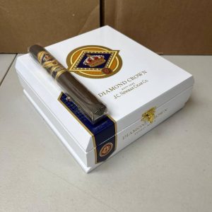 Diamond Crown Maduro #3 Toro