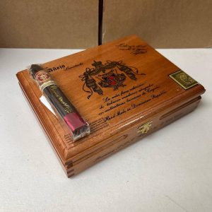 Arturo Fuente Anejo Reserva No.77 Eye of Shark Pyramid