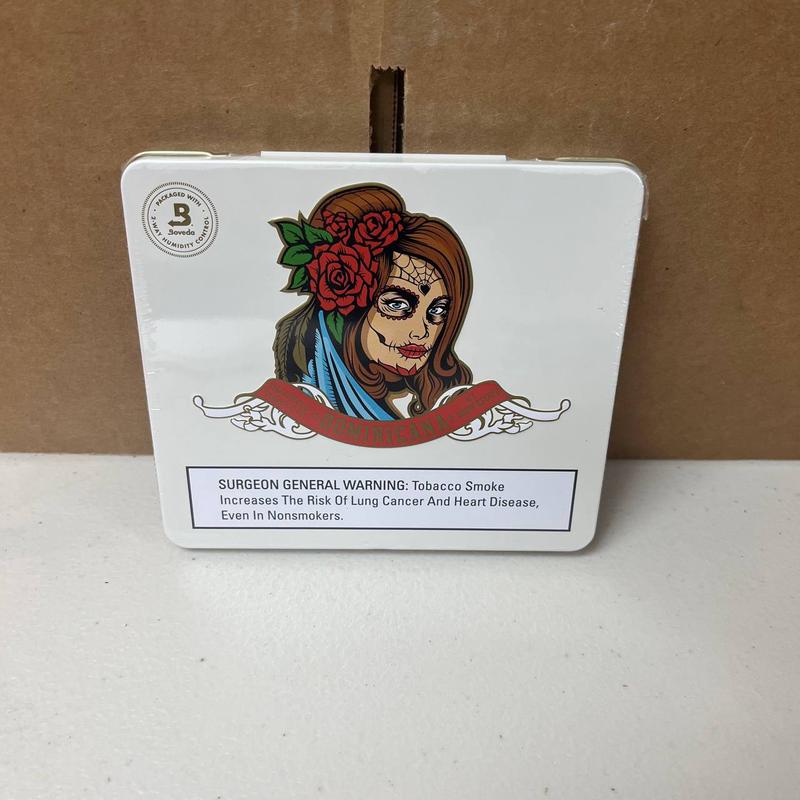 Deadwood Dominicana Tins