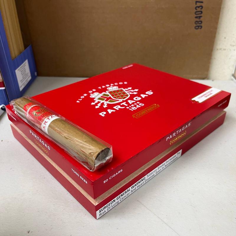 Partagas Cortado Toro