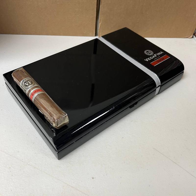 Vega Fina Sumum Robusto