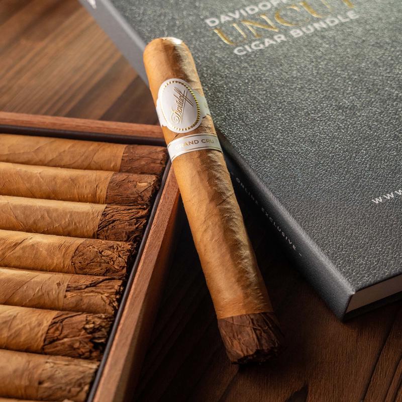 Davidoff Grand Cru Toro Cigar Bundle (Uncut)