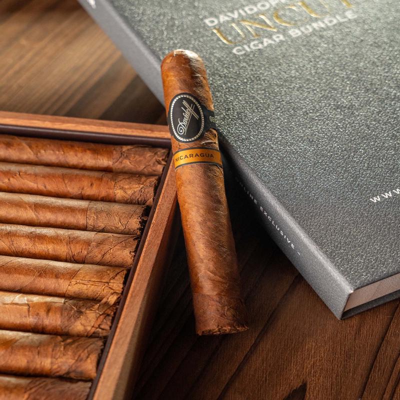 Davidoff Nicaragua Robusto Cigar Bundle (Uncut)