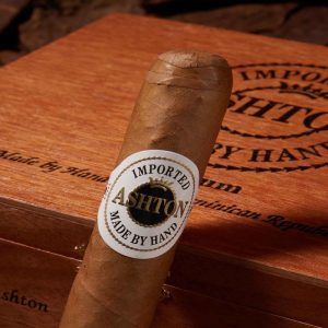 Ashton Magnum Robusto