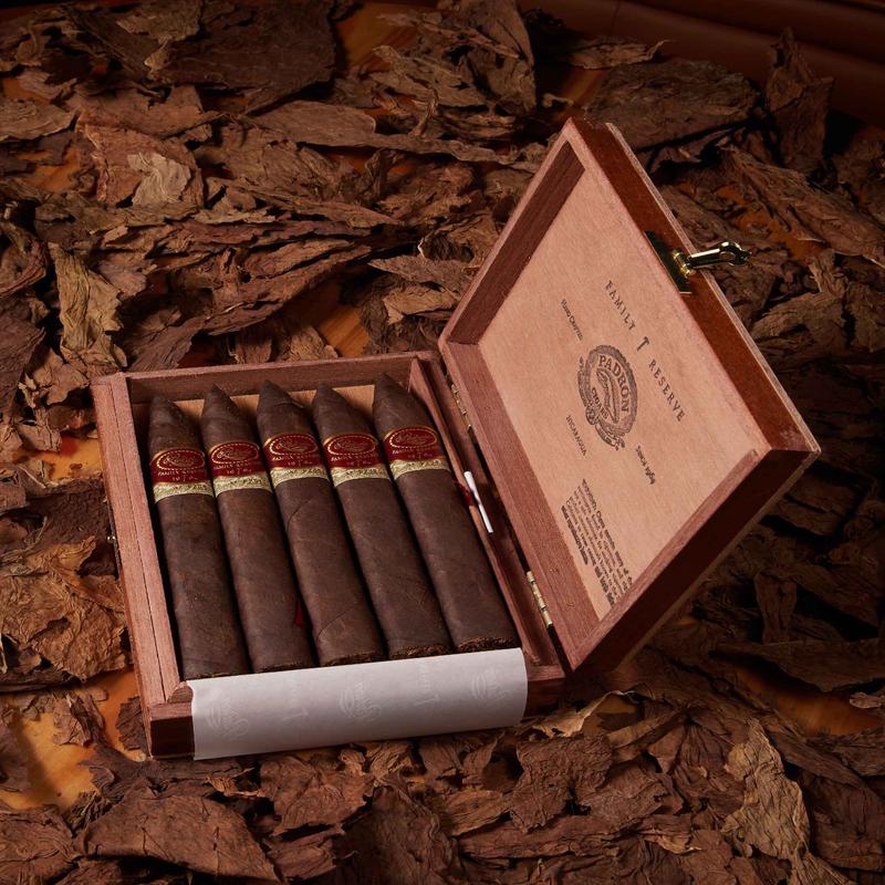 Padrn Family Reserve 44 Maduro