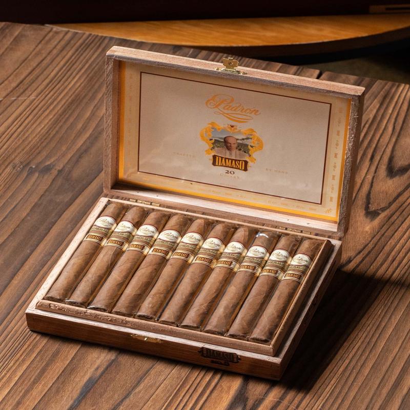 Padrn Dmaso No. 8 - Corona Extra