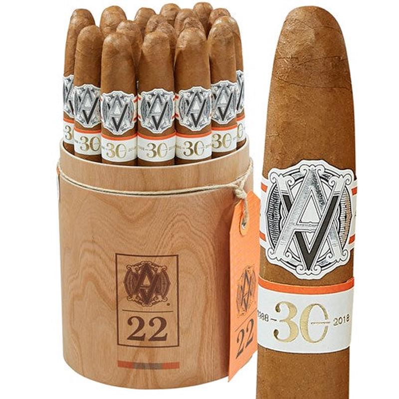 AVO 30 Years LE AVO 22 Double Robusto